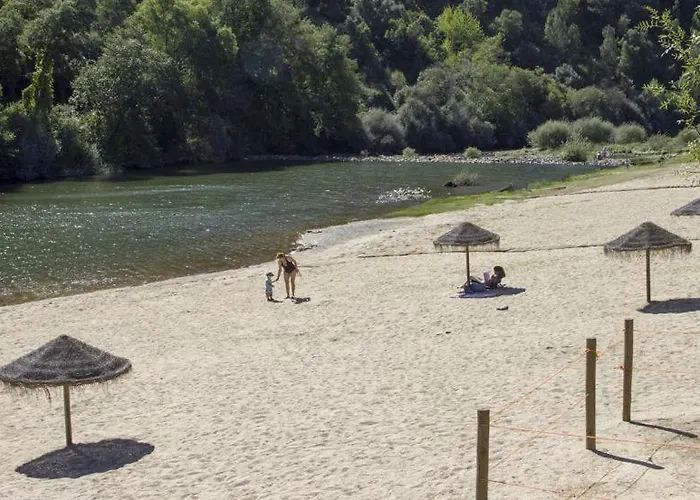 Casa Da Oliveira, Aradas, Pampilhosa Da Serra, Wifi, Ar Condicionado, Churrasqueira, Parqueamento, By Ig * Unhais-o-Velho