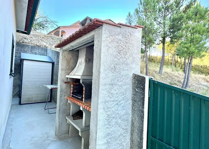 Semesterbostad Casa Da Oliveira, Aradas, Pampilhosa Da Serra, Wifi, Ar Condicionado, Churrasqueira, Parqueamento, By Ig Unhais-o-Velho