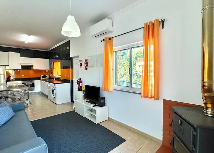 Semesterbostad Casa Da Oliveira, Aradas, Pampilhosa Da Serra, Wifi, Ar Condicionado, Churrasqueira, Parqueamento, By Ig Unhais-o-Velho